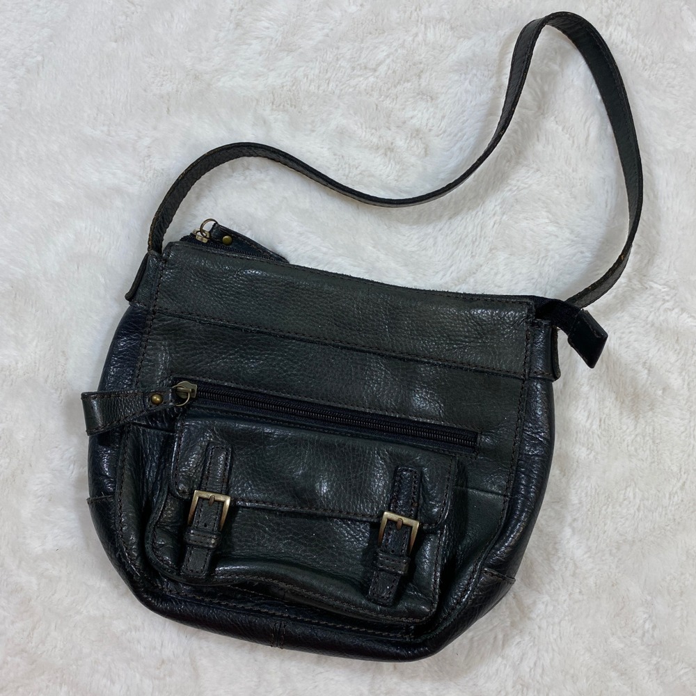 Vintage Fossil Y2K Shoulder Leather Bag Everyday Purse Buckle Detail Black Small